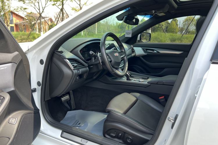 Used Cadillac CT5 2020 28T Leading Sport Model Left Front Seat