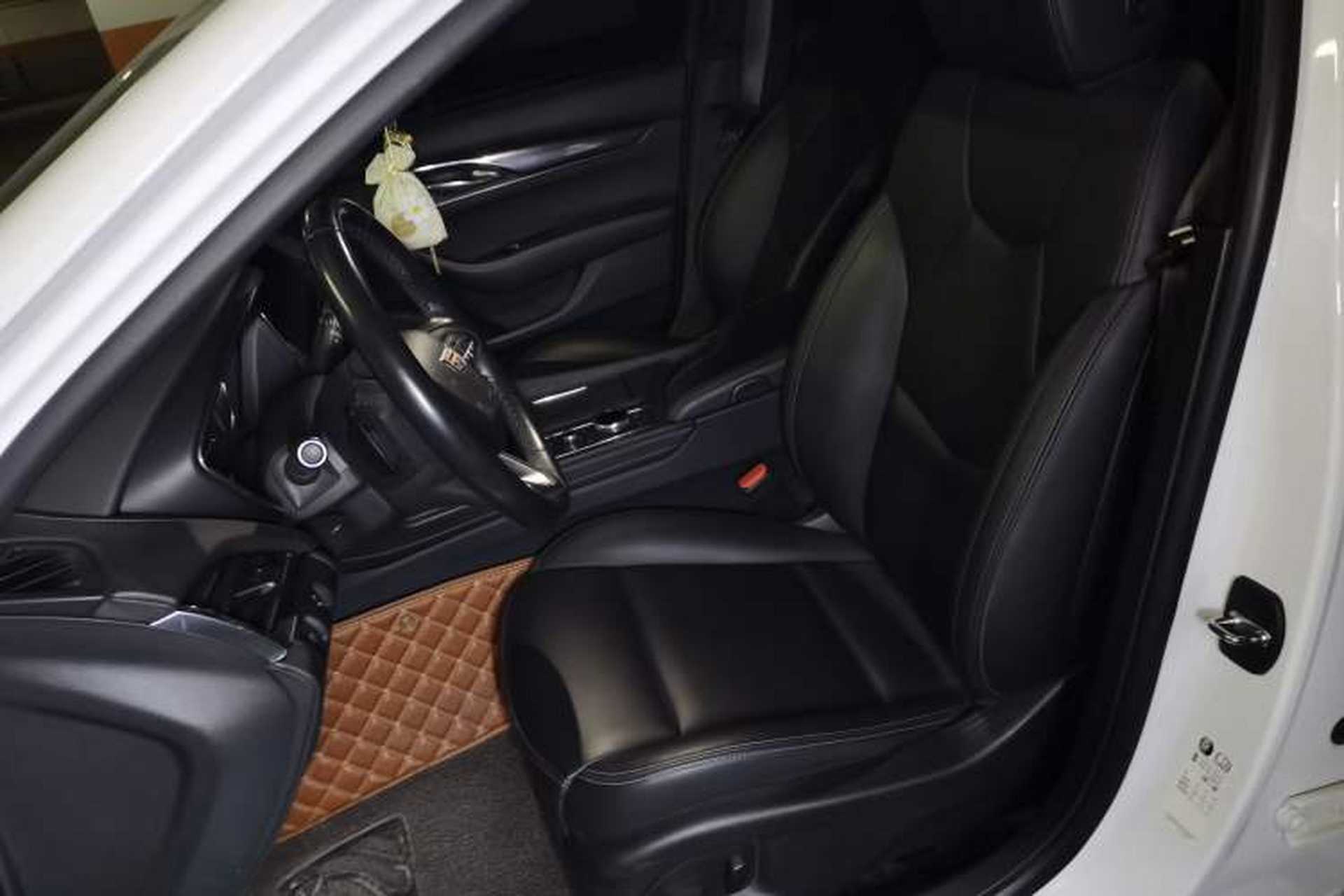 Used Cadillac CT5 2020 28T Fashion Edition Left Front Seat