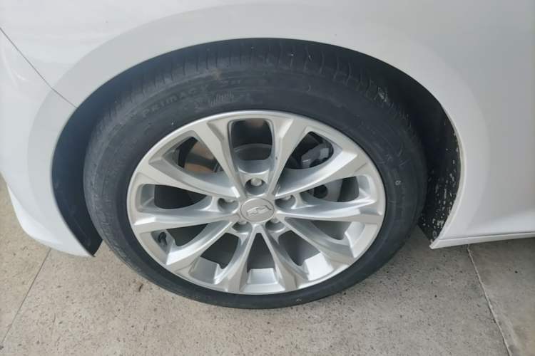 Used Cadillac CT5 2020 Revised Version 28T Luxury Edition Left Front Wheel Hub