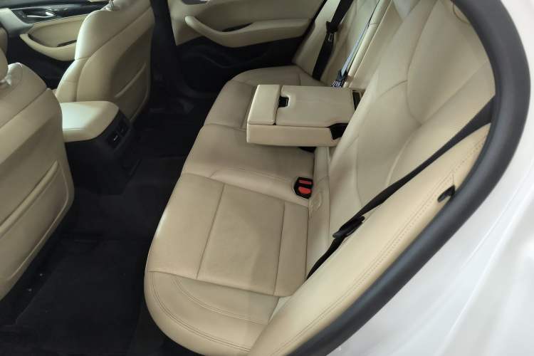 Used Cadillac CT5 2020 28T Luxury Version Left Rear Seat