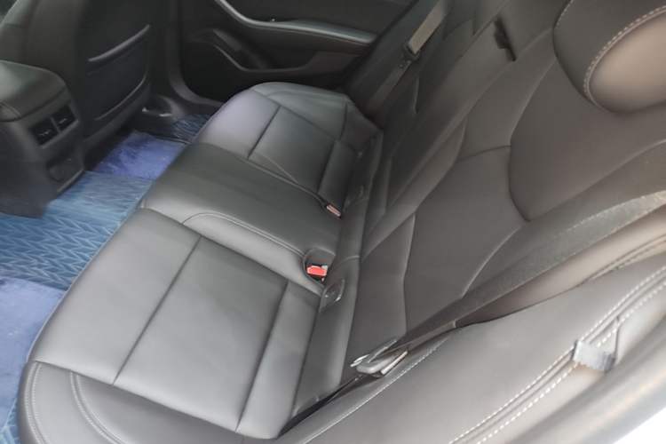 Used Cadillac CT5 2020 Revised Version 28T Fashion Edition Left Rear Seat