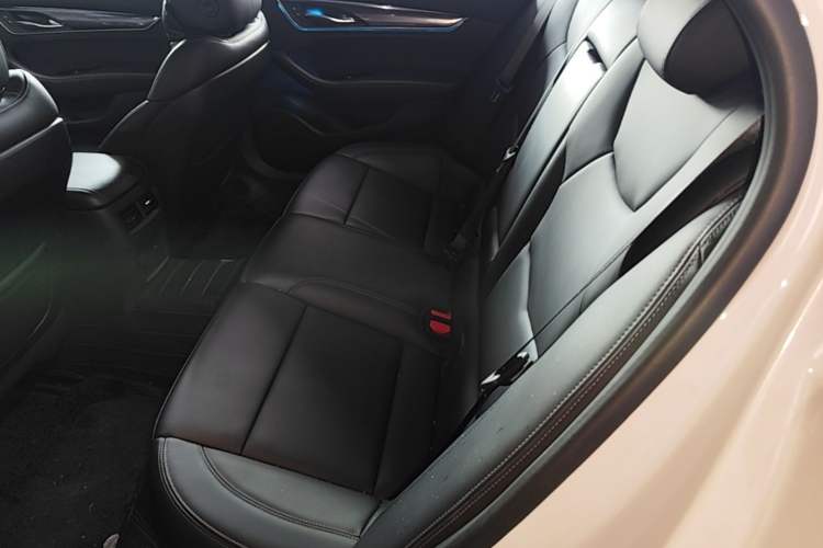 Used Cadillac CT5 2020 Revised Version 28T Fashion Edition Left Rear Seat
