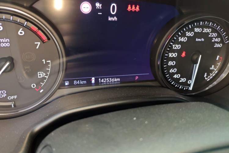 Used Cadillac CT5 2020 Revised 28T Platinum Sport Edition Odometer Close Up