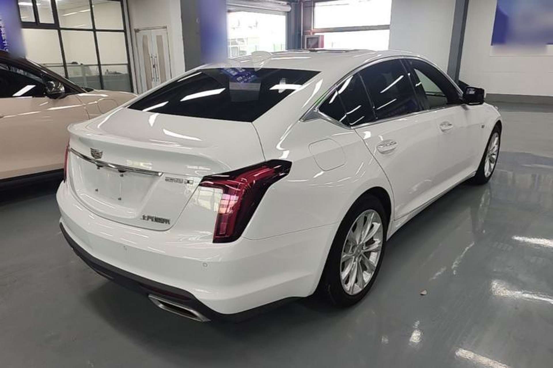 Used Cadillac CT5 2020 Revised Version 28T Luxury Edition Rear Right 45 Deg