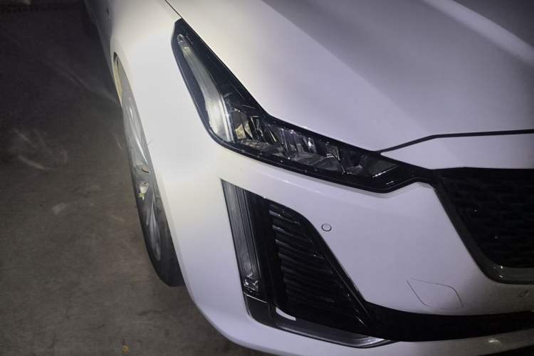 Used Cadillac CT5 2020 Revised Version 28T Luxury Edition Right Front Headlight