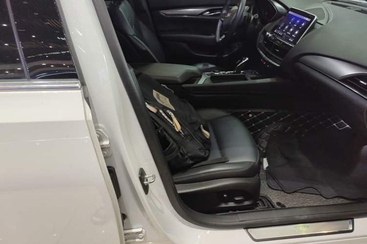 Used Cadillac CT5 2020 Revised Version 28T Luxury Edition Right Front Seat