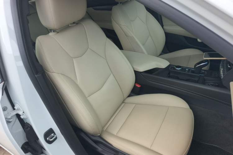 Used Cadillac CT5 2020 28T Fashion Edition Right Front Seat