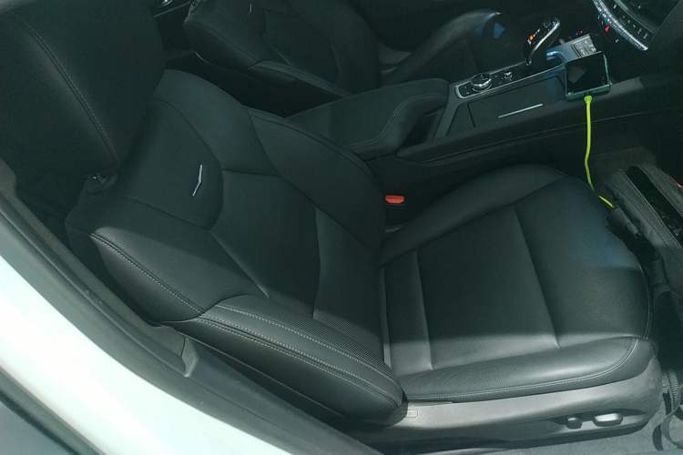 Used Cadillac CT5 2020 Revised Version 28T Luxury Edition Right Front Seat