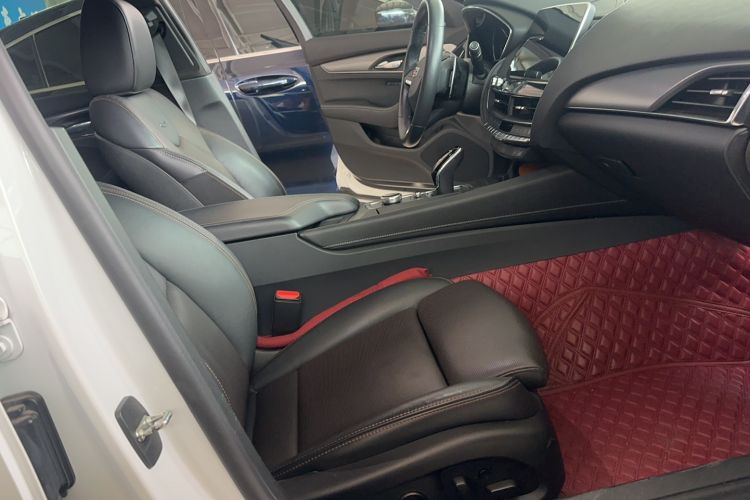 Used Cadillac CT5 2020 Updated 28T Leading Sporty Version Right Front Seat