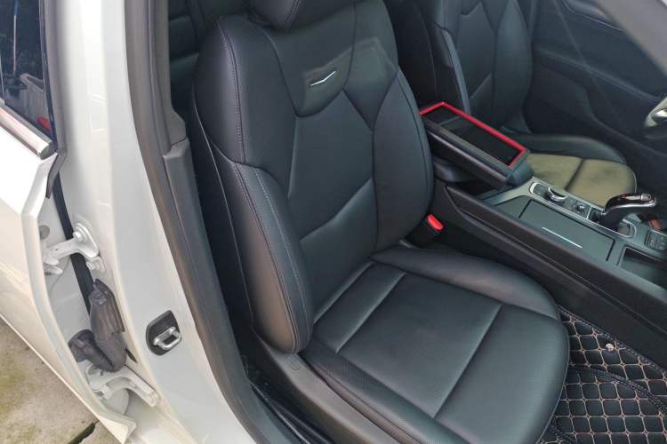 Used Cadillac CT5 2020 Revised Version 28T Luxury Edition Right Front Seat