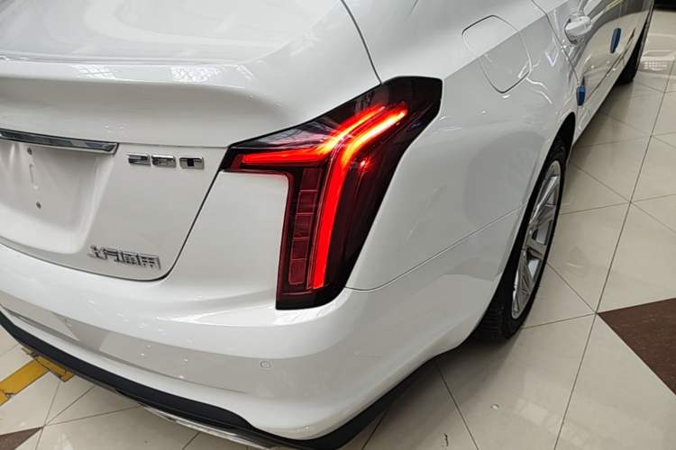 Used Cadillac CT5 2020 Revised Version 28T Fashion Edition Right Rear Taillight