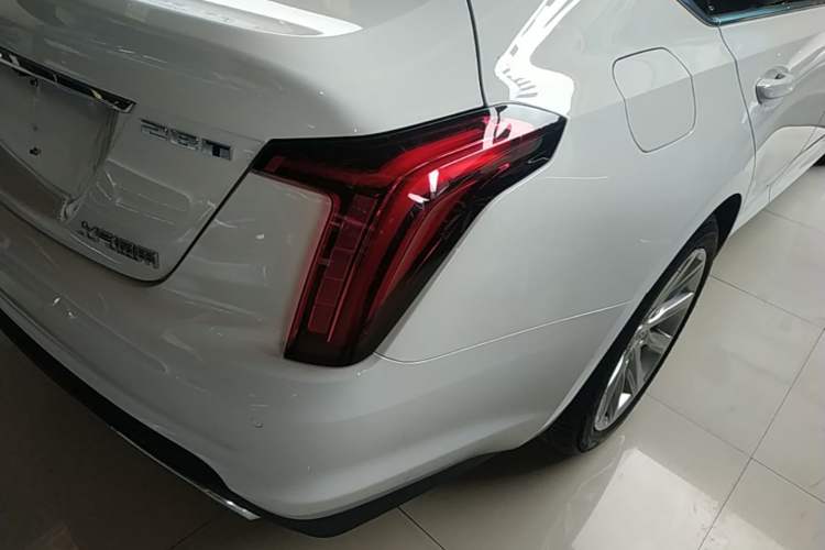 Used Cadillac CT5 2020 28T Fashion Edition Right Rear Taillight