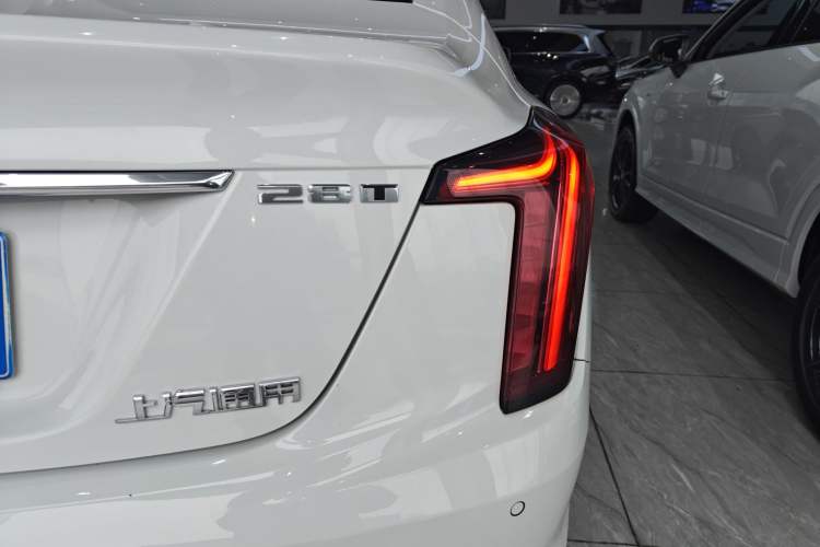 Used Cadillac CT5 2020 28T Fashion Edition Right Rear Taillight