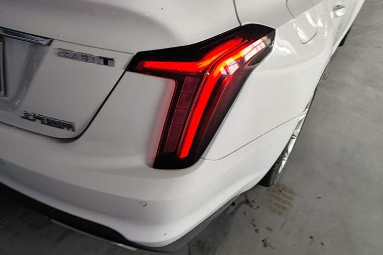 Used Cadillac CT5 2020 Revised Version 28T Fashion Edition Right Rear Taillight