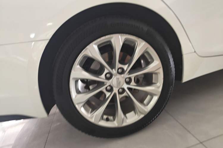 Used Cadillac CT5 2020 Revised Version 28T Luxury Edition Right Rear Wheel Hub