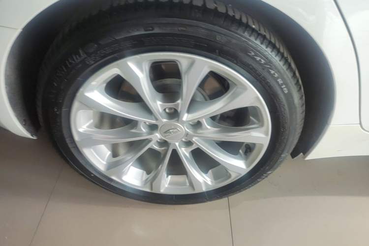 Used Cadillac CT5 2020 28T Luxury Version Right Rear Wheel Hub