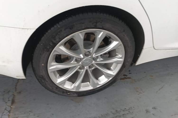 Used Cadillac CT5 2020 Revised Version 28T Luxury Edition Right Rear Wheel Hub