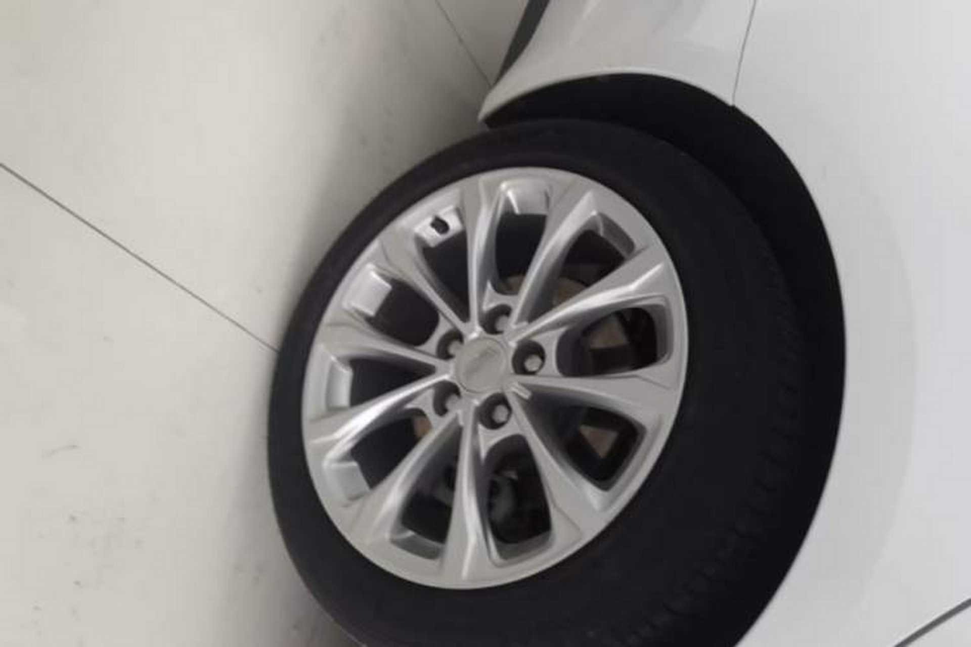 Used Cadillac CT5 2020 Revised Version 28T Luxury Edition Right Rear Wheel Hub