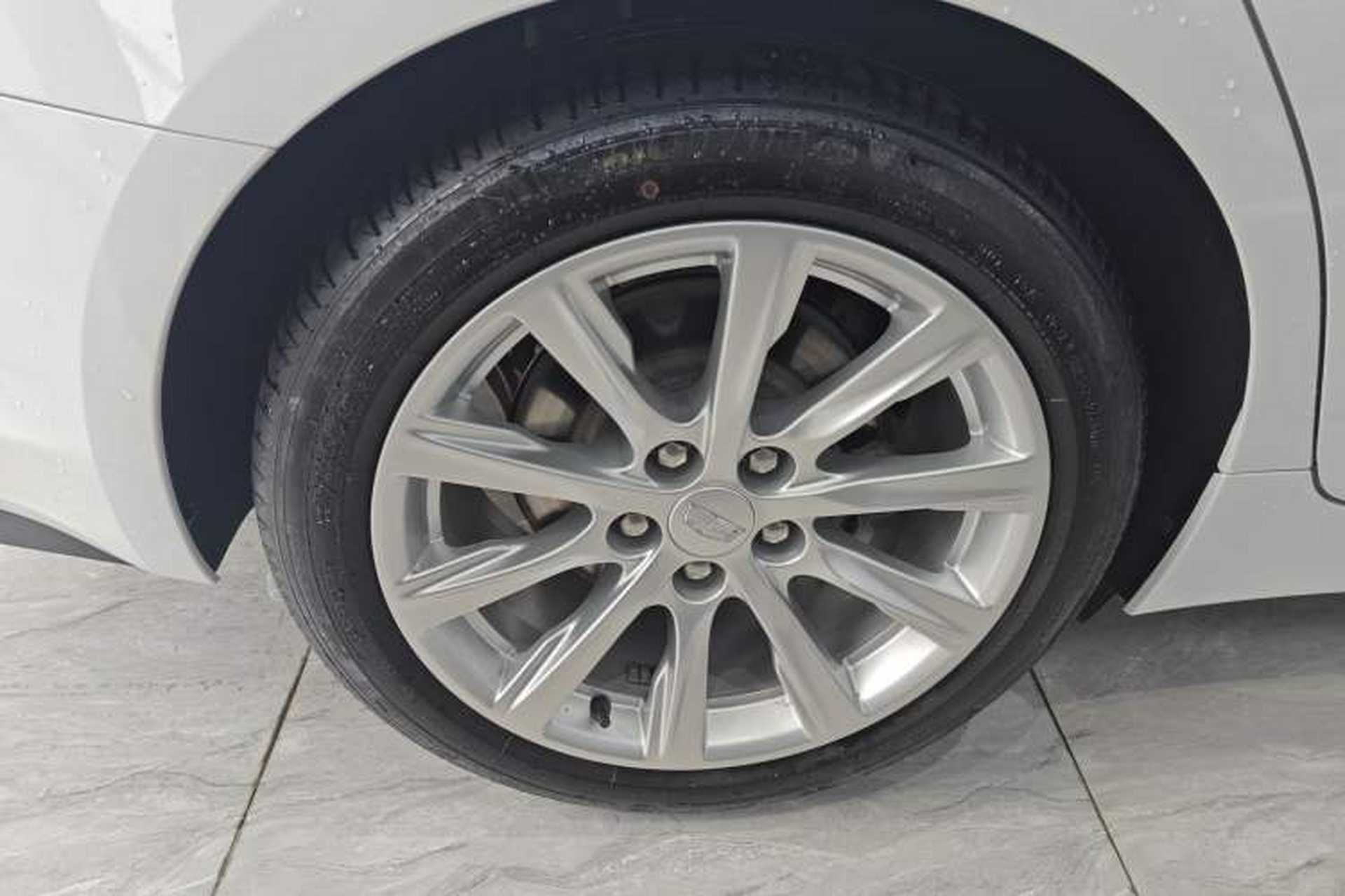 Used Cadillac CT5 2020 28T Fashion Edition Right Rear Wheel Hub