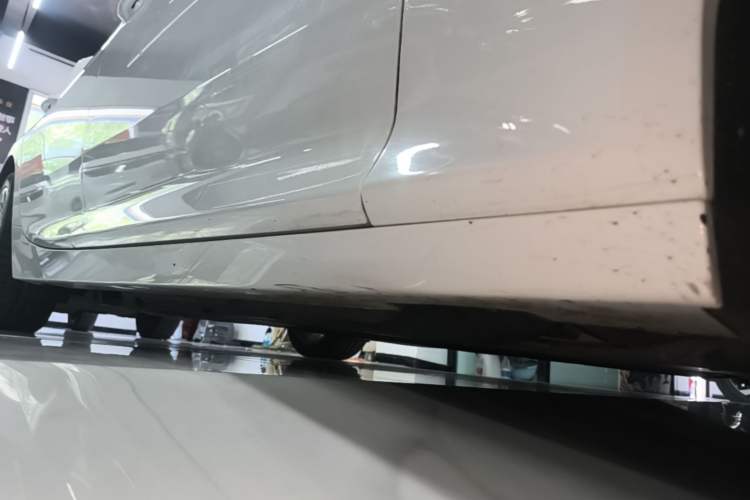Used Cadillac CT5 2020 Revised Version 28T Fashion Edition Right Side Sill