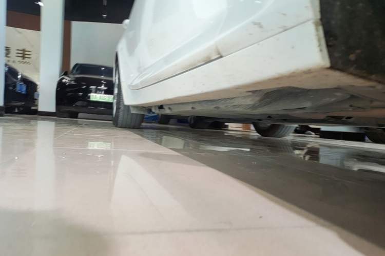 Used Cadillac CT5 2020 28T Luxury Version Right Side Sill