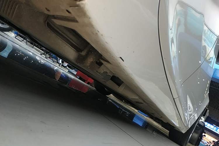 Used Cadillac CT5 2020 28T Fashion Edition Right Side Sill