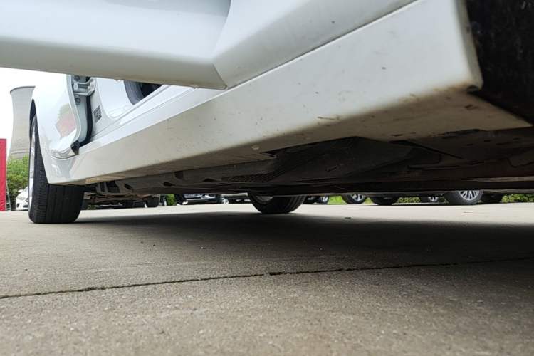 Used Cadillac CT5 2020 Revised Version 28T Fashion Edition Right Side Sill