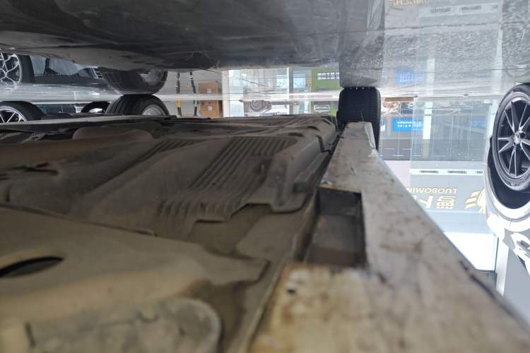 Used Cadillac CT5 2020 28T Fashion Edition Right Side Sill