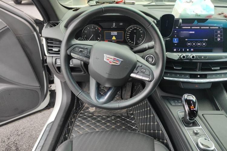 Used Cadillac CT5 2020 28T Tech Edition Steering Wheel