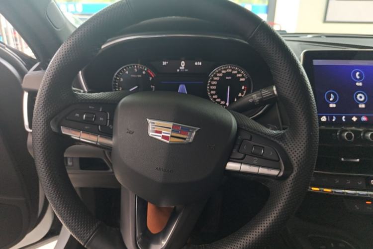 Used Cadillac CT5 2020 Revised Version 28T Tech Edition Steering Wheel