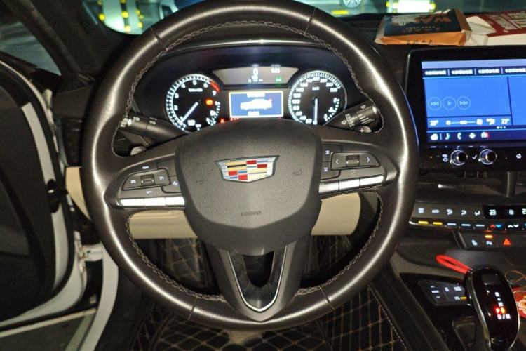 Used Cadillac CT5 2020 28T Luxury Version Steering Wheel