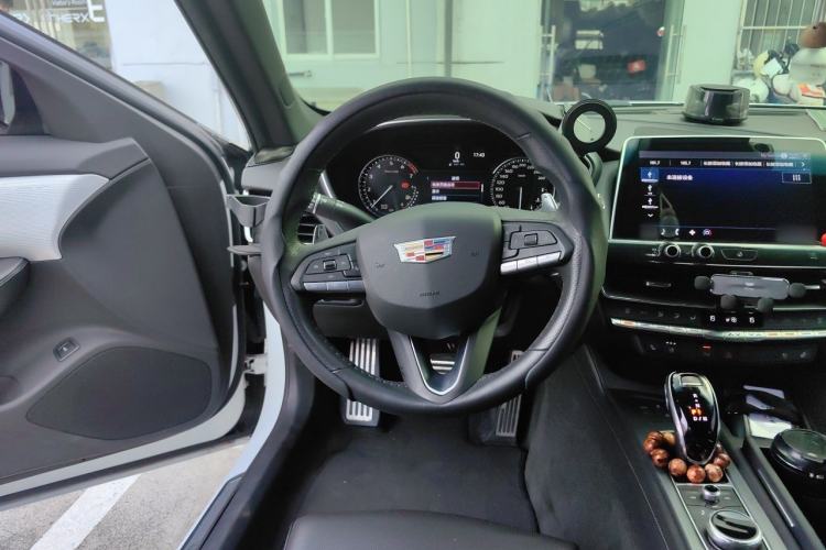 Used Cadillac CT5 2020 Updated 28T Leading Sporty Version Steering Wheel