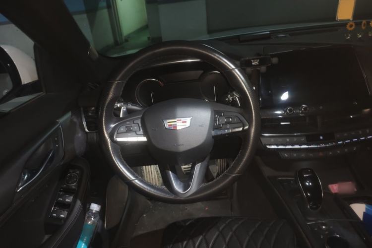 Used Cadillac CT5 2020 28T Leading Sport Model Steering Wheel