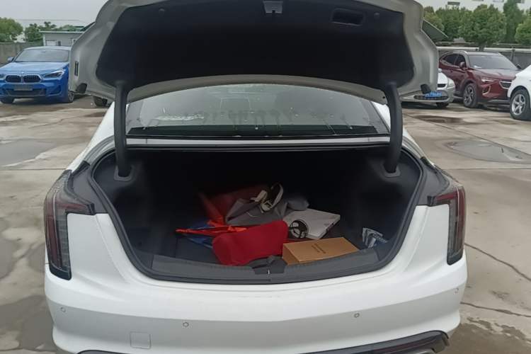 Used Cadillac CT5 2020 Updated 28T Leading Sporty Version Trunk