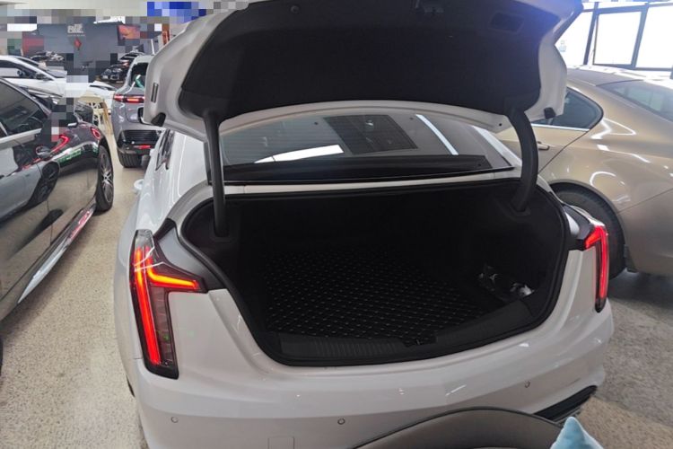 Used Cadillac CT5 2020 Revised 28T Platinum Sport Edition Trunk