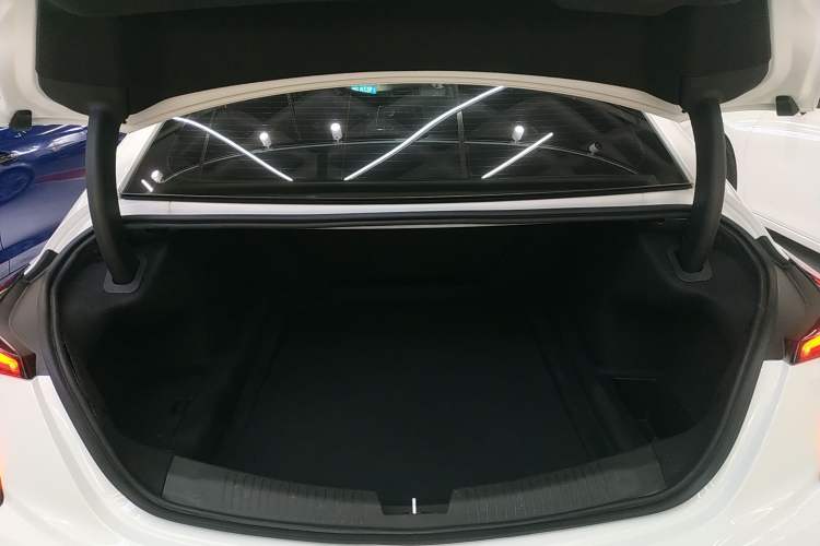Used Cadillac CT5 2020 Revised Version 28T Luxury Edition Trunk