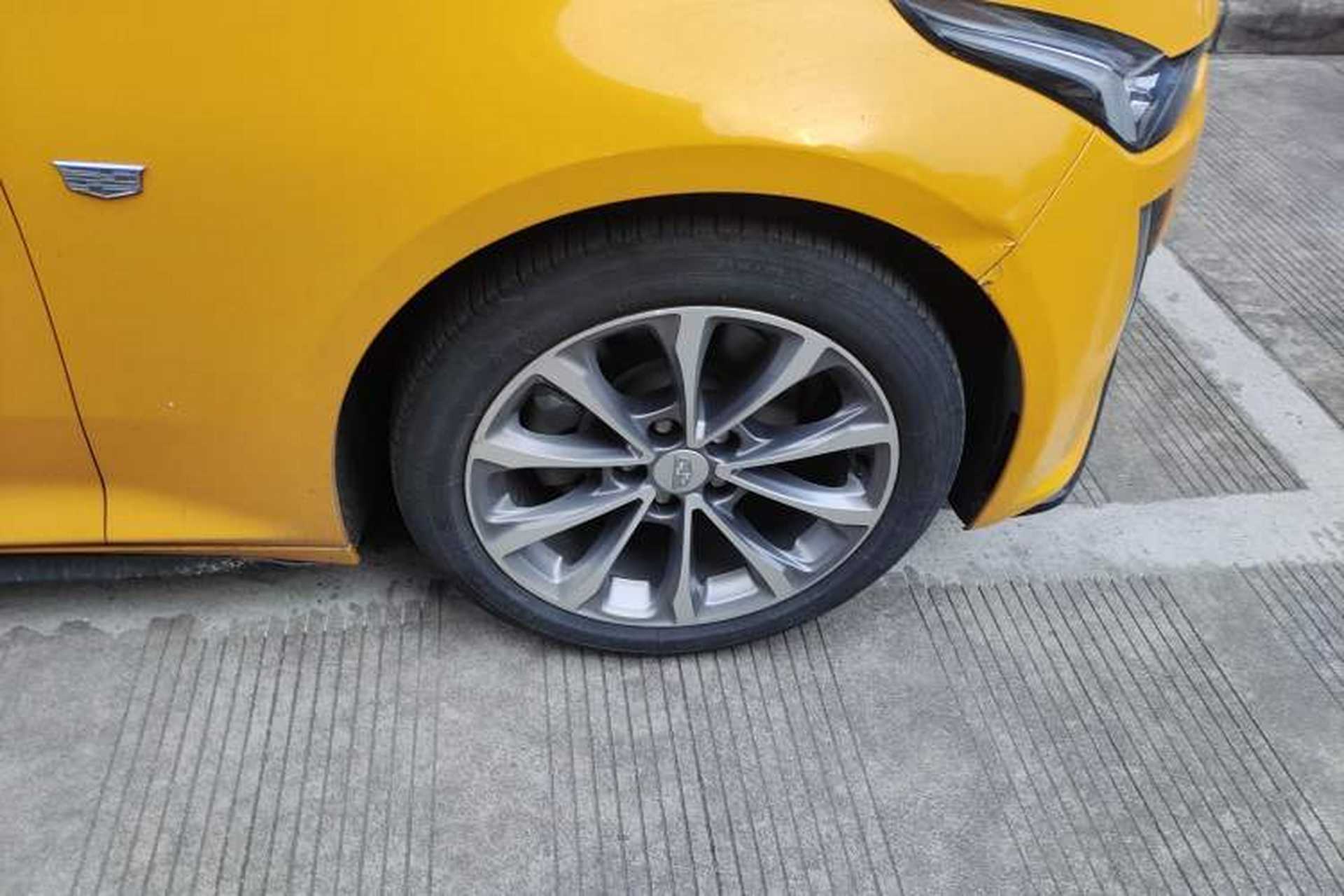 Used Cadillac CT5 2020 28T Stylish Sporty Version Right Front Wheel Hub