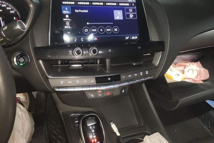 Used Cadillac CT5 2021 28T Luxury Model Audio And AC Panel