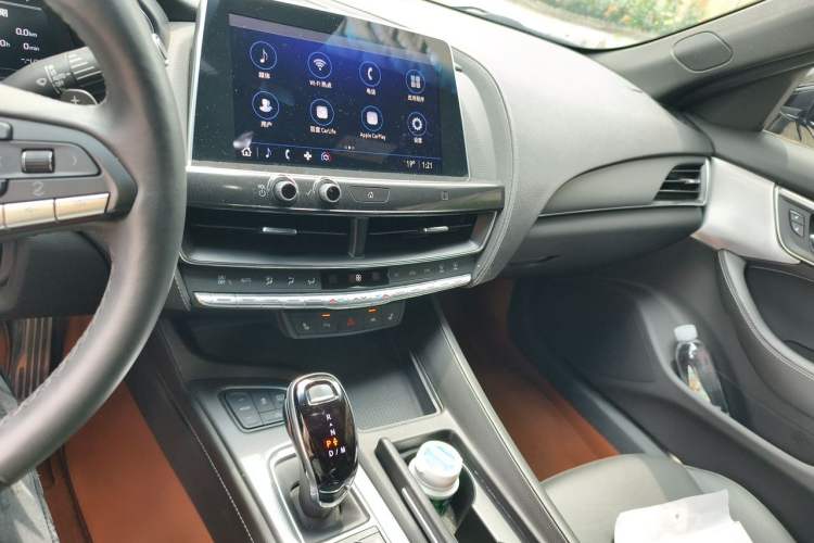Used Cadillac CT5 2021 28T Prestige Edition Audio And AC Panel