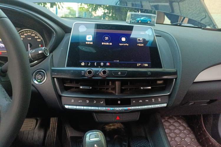 Used Cadillac CT5 2021 28T Tech Edition Audio And AC Panel