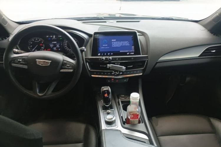 Used Cadillac CT5 2021 Revised 28T Luxury Version Center Console