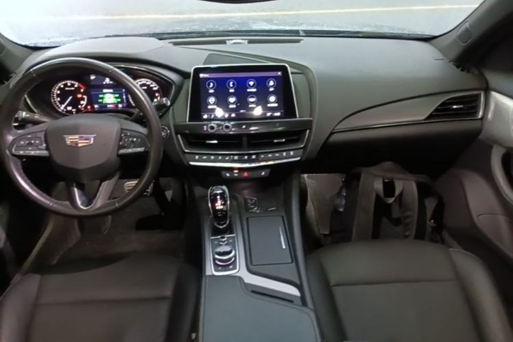 Used Cadillac CT5 2021 28T Luxury Model Center Console