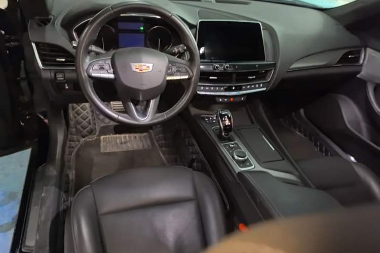 Used Cadillac CT5 2021 28T Luxury Model Center Console