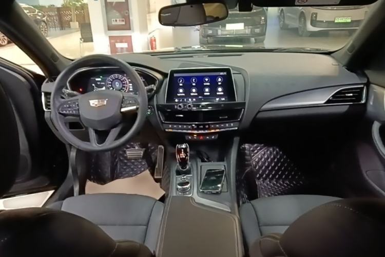 Used Cadillac CT5 2021 28T Prestige Edition Center Console