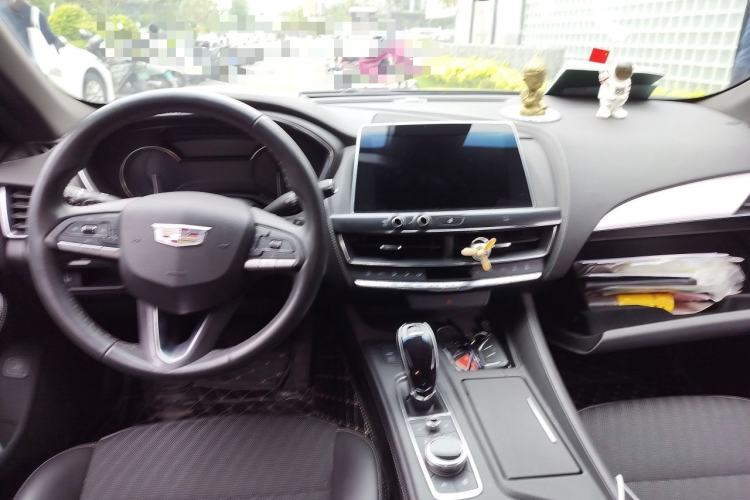 Used Cadillac CT5 2021 28T Fashion Edition Center Console