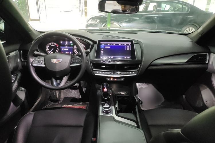 Used Cadillac CT5 2021 28T Luxury Model Center Console