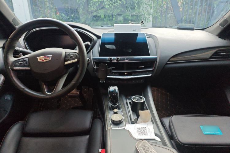 Used Cadillac CT5 2021 28T Platinum Sport Model Center Console