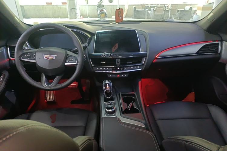Used Cadillac CT5 2021 28T Prestige Edition Center Console