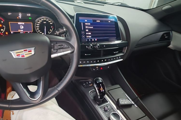 Used Cadillac CT5 2021 Revised 28T Luxury Version Center Console