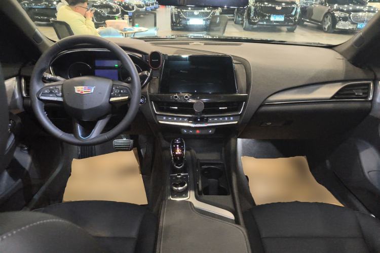 Used Cadillac CT5 2021 Revised 28T Luxury Version Center Console